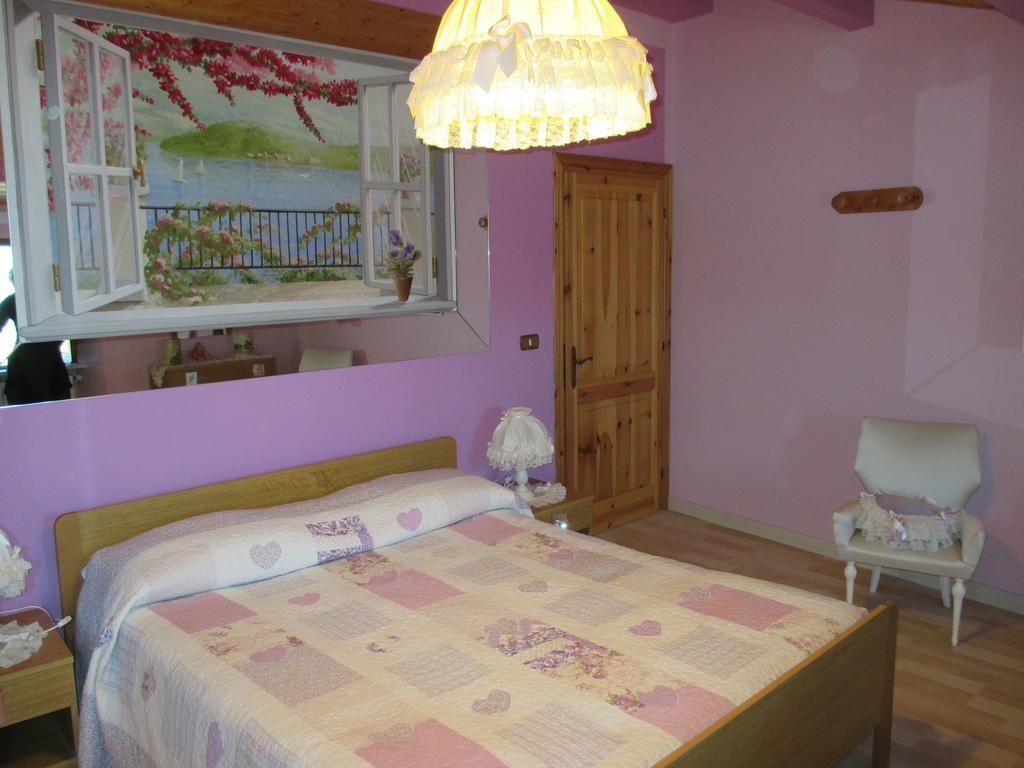 Belvilla By Oyo Graceful Apartment With Garden Petrella Guidi Exteriör bild